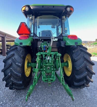 Image of John Deere 5100M equipment image 3