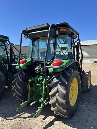 Image of John Deere 5100M equipment image 2