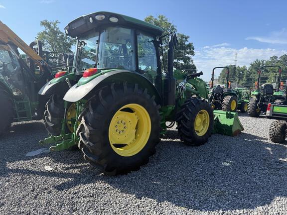 Image of John Deere 5100R equipment image 4