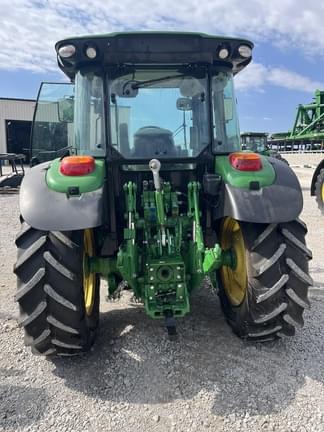 Image of John Deere 5100R equipment image 4