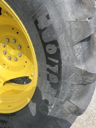 Image of John Deere 5100R equipment image 3