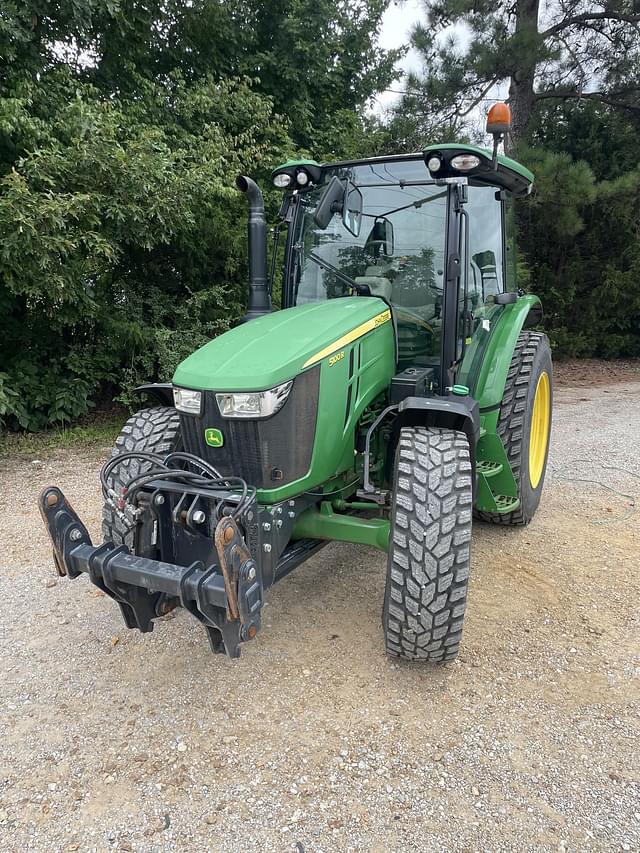 Image of John Deere 5100R equipment image 3