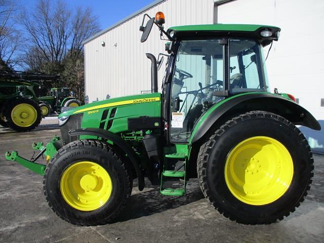 Image of John Deere 5100R equipment image 2