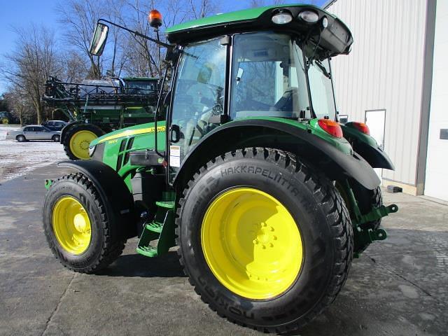 Image of John Deere 5100R equipment image 4