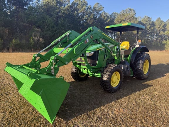 2017 John Deere 5115M Equipment Image0