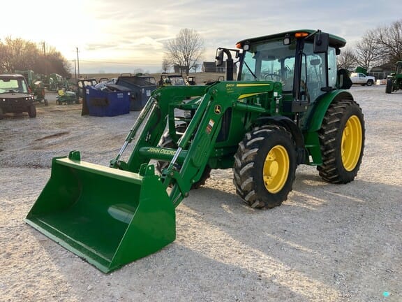 Main image John Deere 5115M