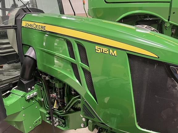 Image of John Deere 5115M equipment image 2