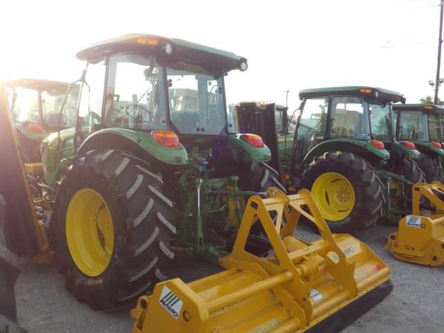 Image of John Deere 5115M equipment image 3