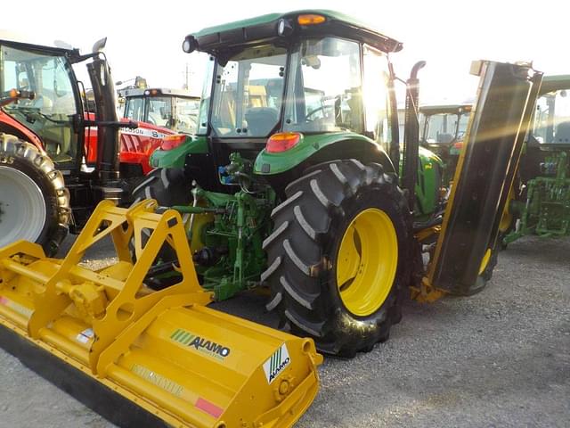 Image of John Deere 5115M equipment image 2