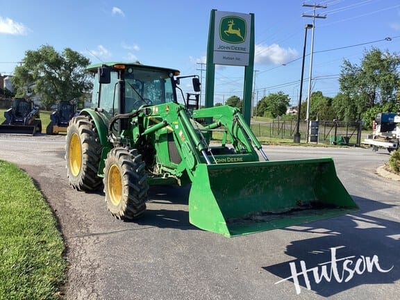 2017 John Deere 5115M Equipment Image0