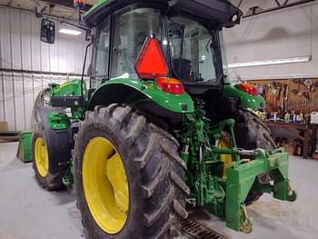 2017 John Deere 5125R Equipment Image0