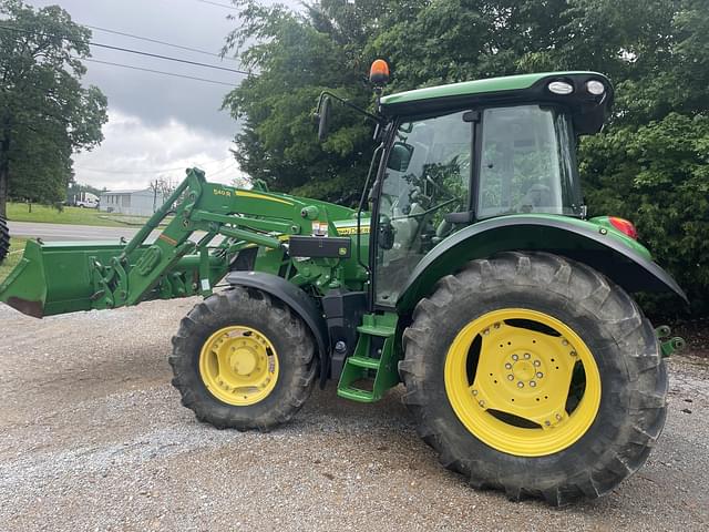 Image of John Deere 5125R equipment image 2
