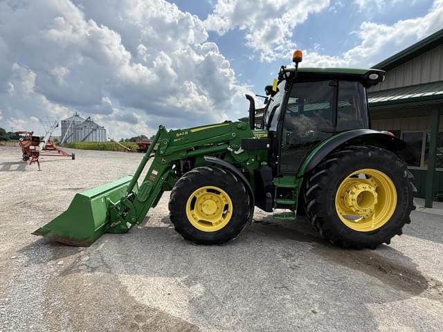 Image of John Deere 5125R equipment image 3
