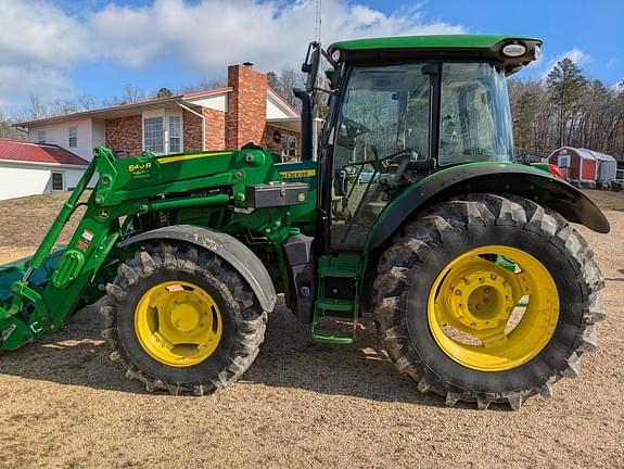 Image of John Deere 5125R equipment image 1