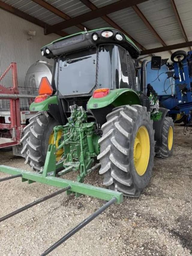 Image of John Deere 5125R equipment image 2