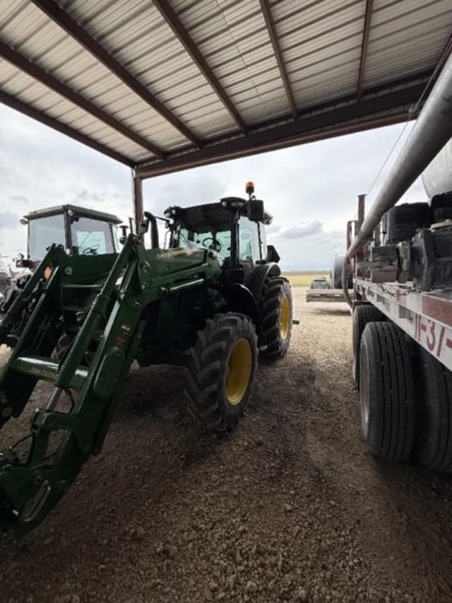 Image of John Deere 5125R equipment image 1