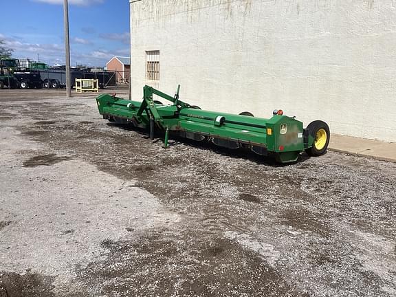 Image of John Deere 520 equipment image 1