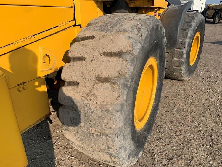 Main image John Deere 524KII 14