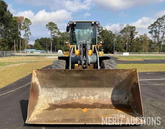 Image of John Deere 544K equipment image 2