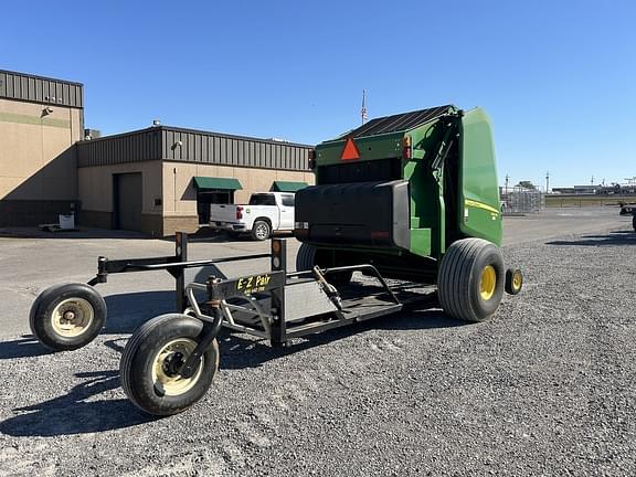 Image of John Deere 560M equipment image 4