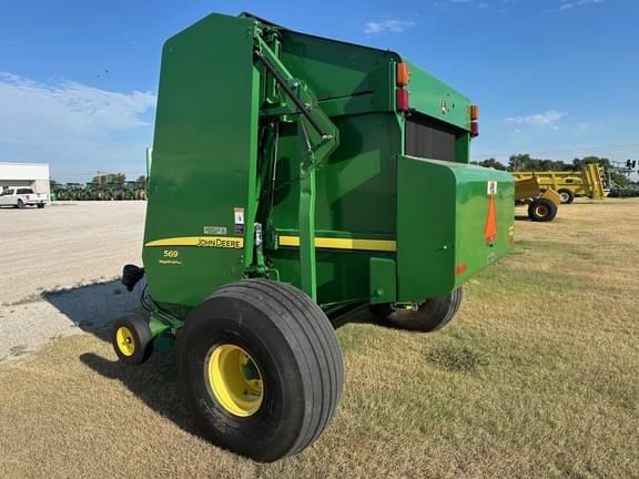 Image of John Deere 569 Primary image