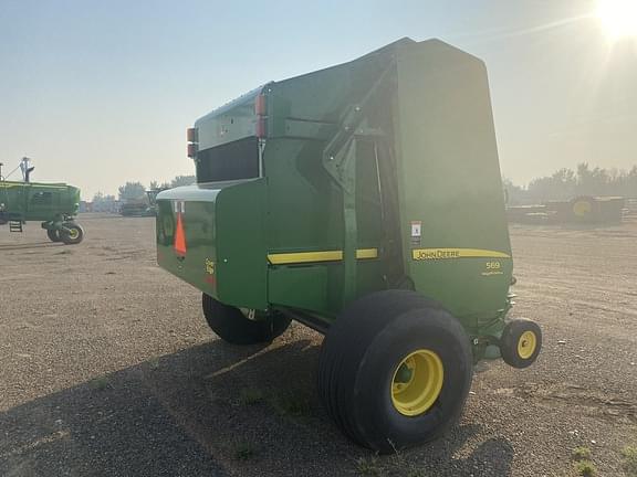 Image of John Deere 569 MegaWide Plus equipment image 4