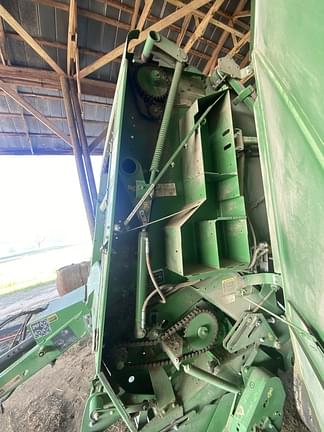 Image of John Deere 569 MegaWide Plus equipment image 1