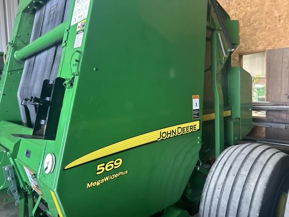 Image of John Deere 569 MegaWide Plus Primary image