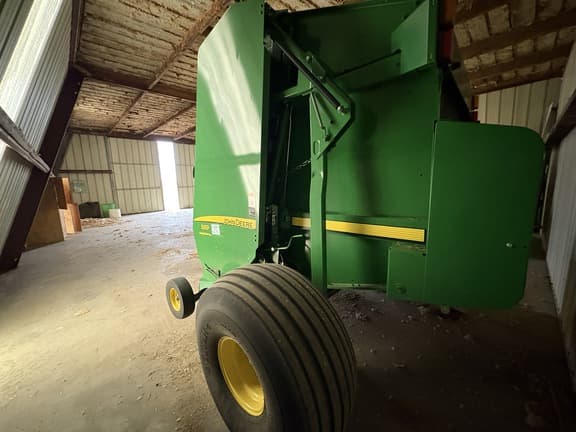 Image of John Deere 569 MegaWide Plus equipment image 2