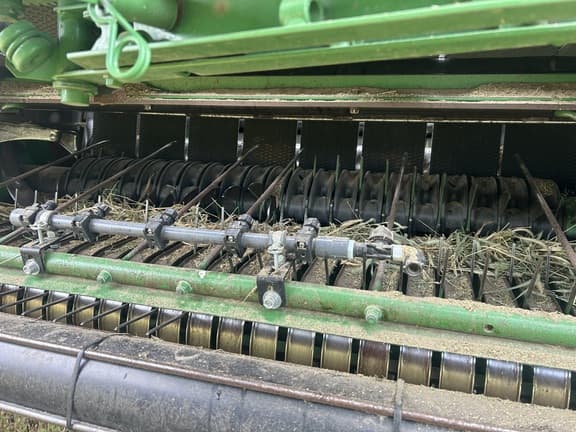 Image of John Deere 569 equipment image 2