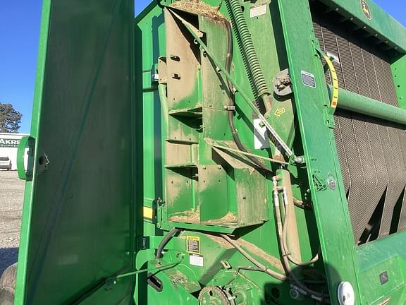 Image of John Deere 569 MegaWide Plus equipment image 4