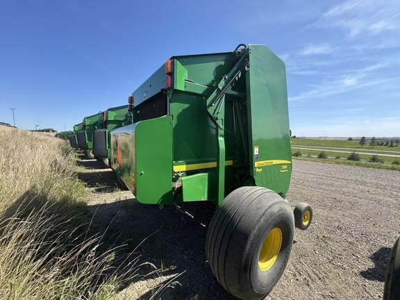 Image of John Deere 569 MegaWide Plus equipment image 3