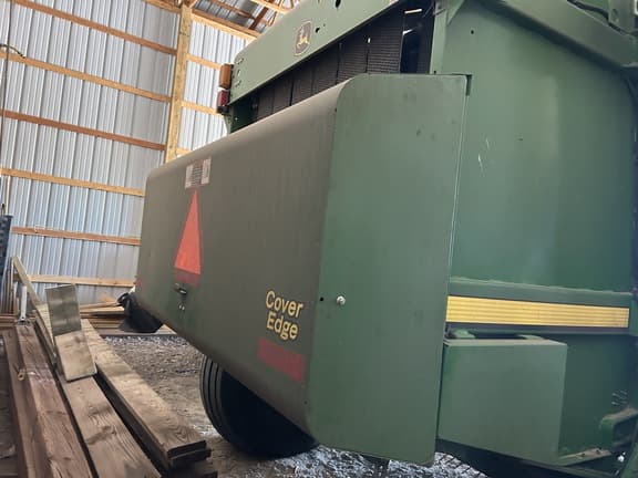 Image of John Deere 569 MegaWide Plus equipment image 4