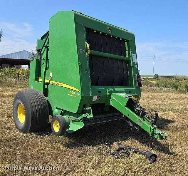 Image of John Deere 569 equipment image 2