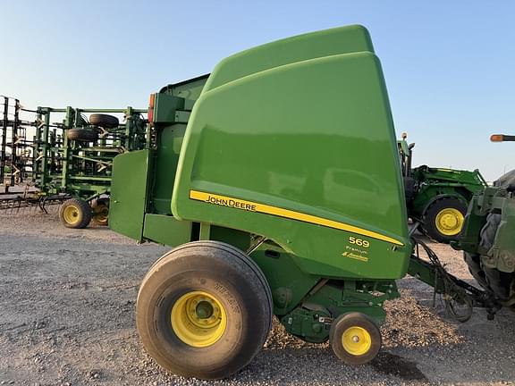 Image of John Deere 569 Premium equipment image 2