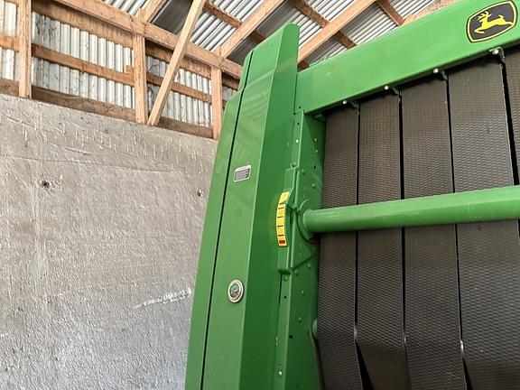 Image of John Deere 569 Premium equipment image 3