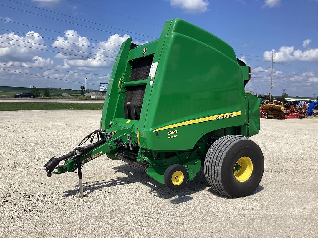 Image of John Deere 569 Premium Primary image