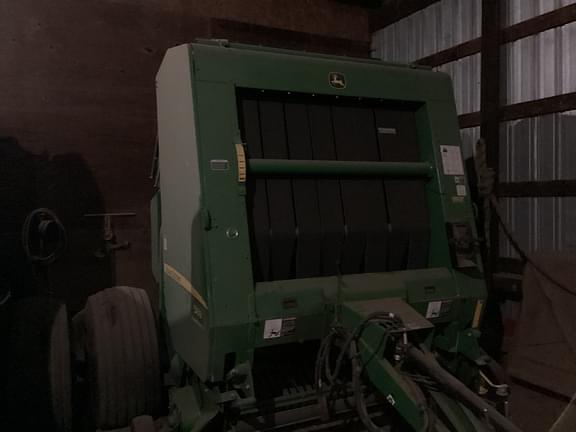 Image of John Deere 569 MegaWide Plus equipment image 1
