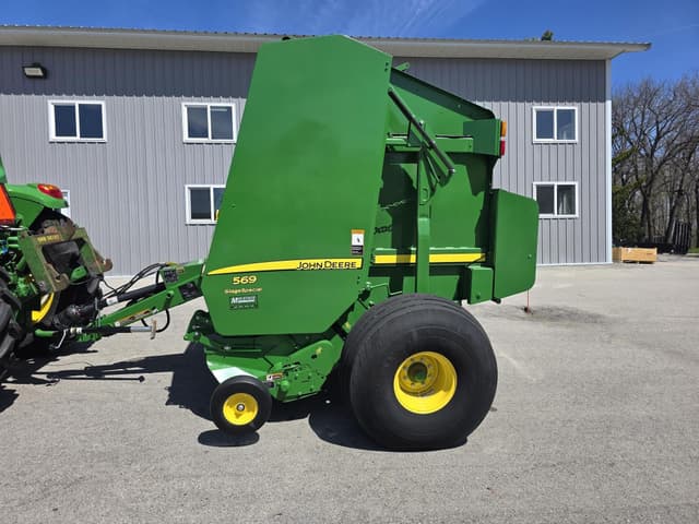 Image of John Deere 569 Silage Special equipment image 1