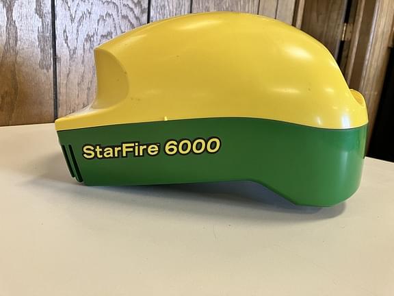 Image of John Deere StarFire 6000 equipment image 3