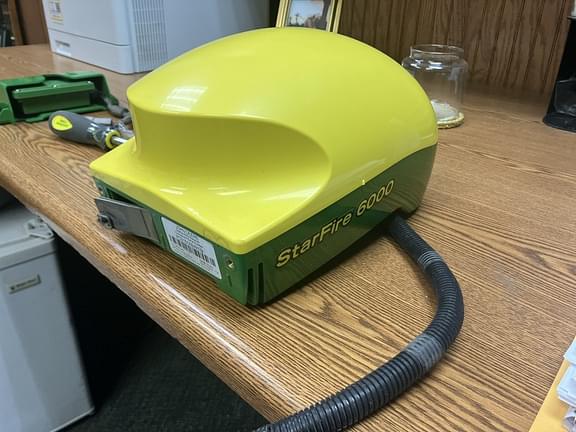 Image of John Deere StarFire 6000 Primary Image