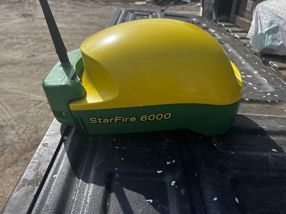 Image of John Deere StarFire 6000 Primary image