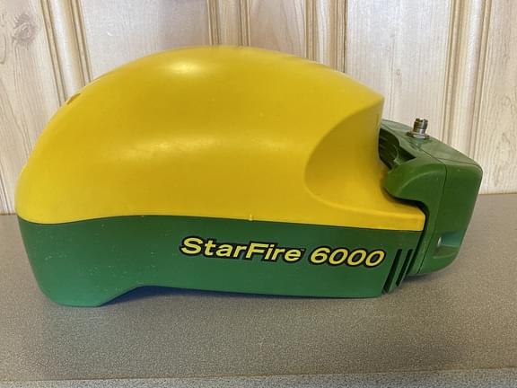 Image of John Deere StarFire 6000 Image 0