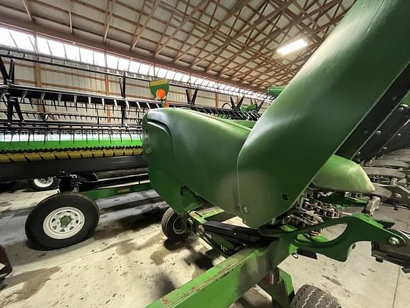 Image of John Deere 608C equipment image 4