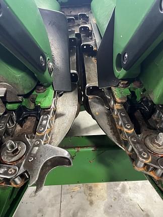 Image of John Deere 608C equipment image 3