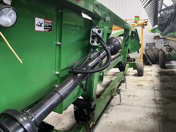 Image of John Deere 608C equipment image 2