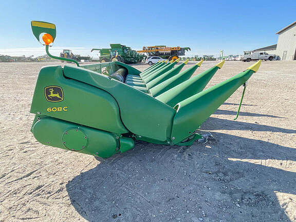 Image of John Deere 608C equipment image 3