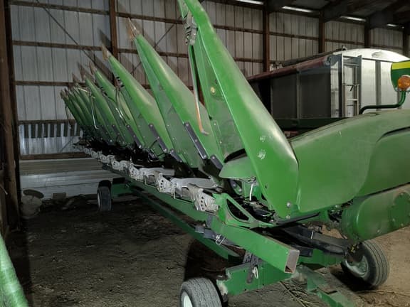 Image of John Deere 608C equipment image 2