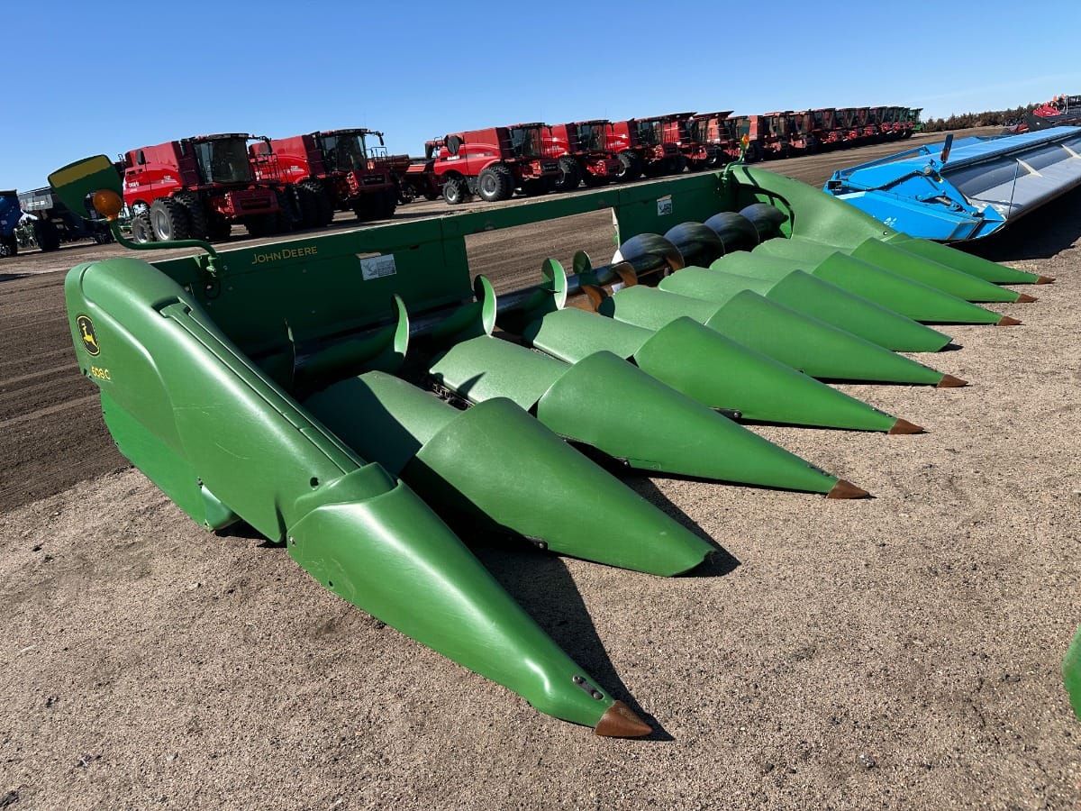 John Deere 608C Equipment Image0