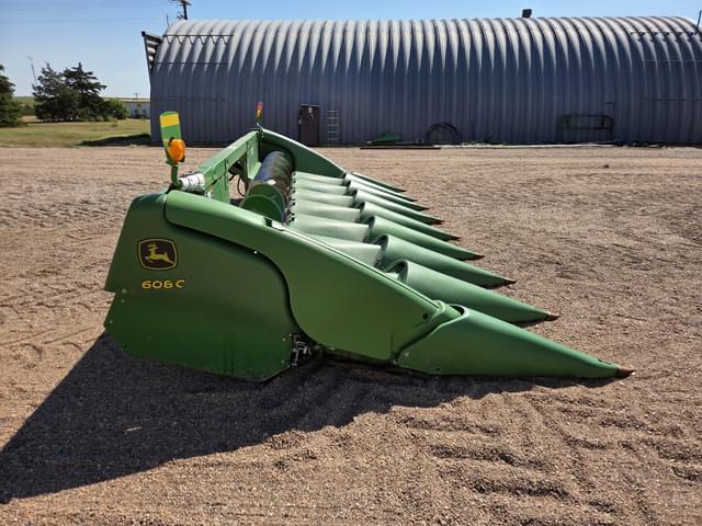 Image of John Deere 608C equipment image 2